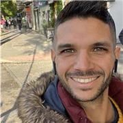 Profesor de español nativo con 14 años de experiencia en escuela primaria y en mesas de conversación con ingleses y franceses